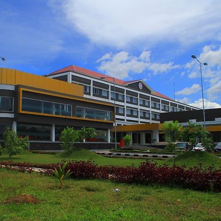 Sutanraja Hotel Kotamobagu Zewnętrze zdjęcie