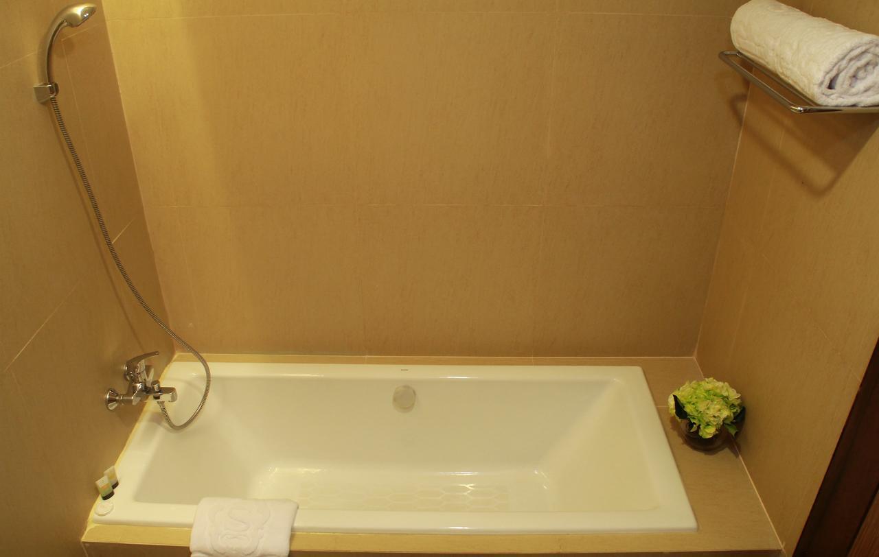 Sutanraja Hotel Kotamobagu Zewnętrze zdjęcie