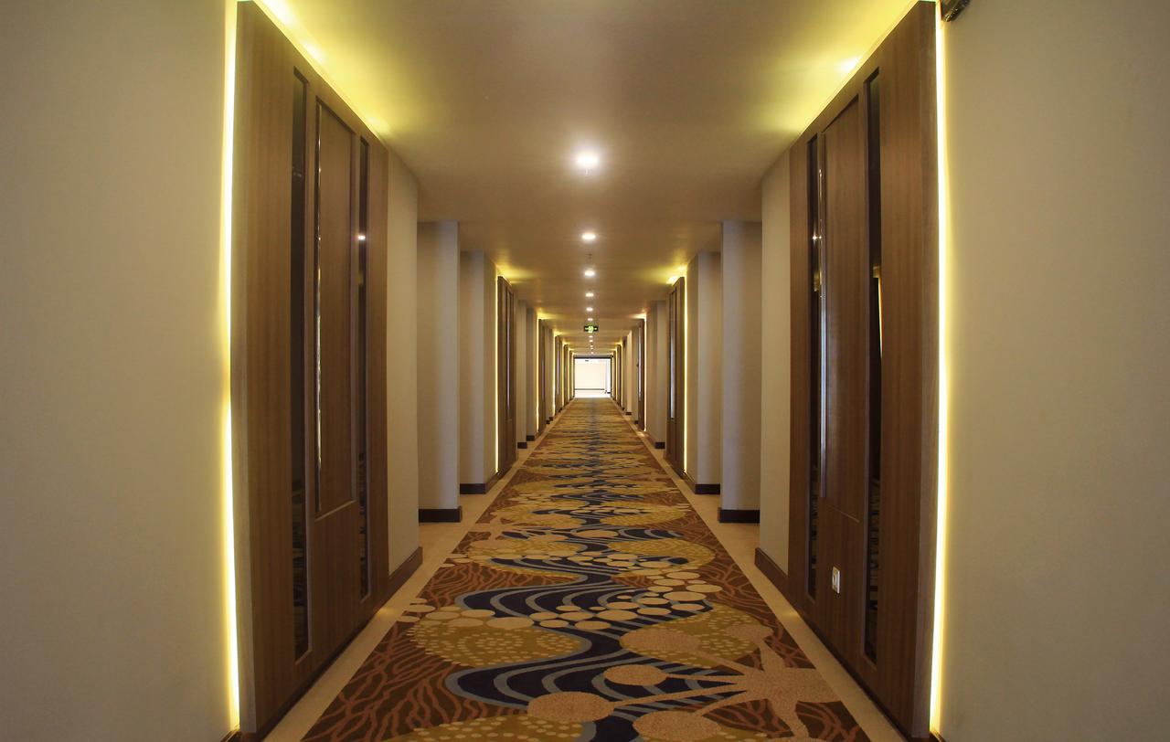 Sutanraja Hotel Kotamobagu Zewnętrze zdjęcie